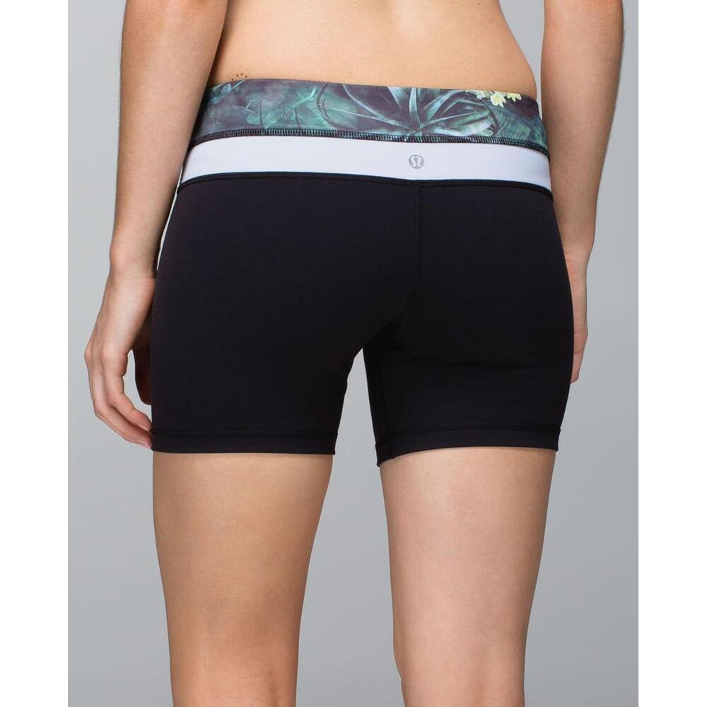 Lululemon Groove Short *Full-On Luon Black Blue Mid Rise Athletic Shorts Size 4